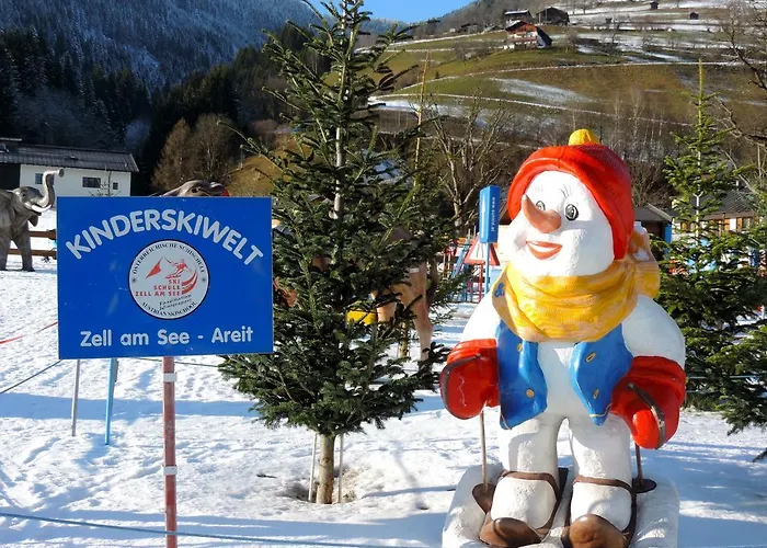 Low Budget Areit Lozano By Ged * Zell am See