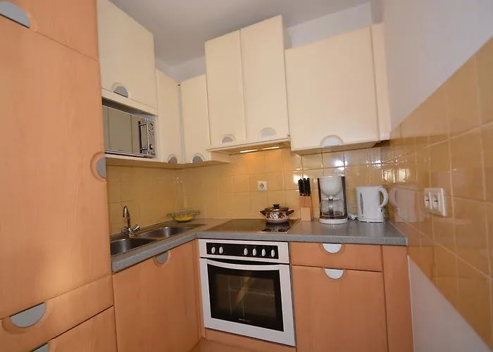 Lejlighed Low Budget Areit Lozano By Ged Zell am See