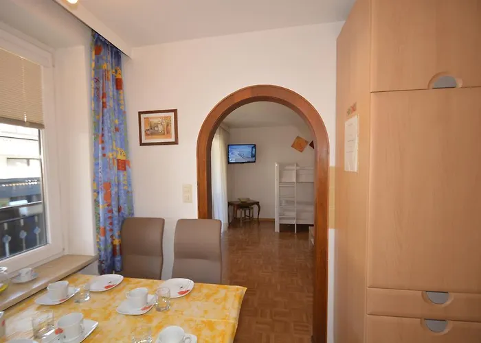 Lejlighed Low Budget Areit Lozano By Ged *