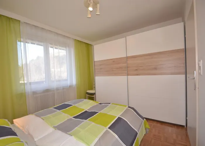 Lejlighed Low Budget Areit Lozano By Ged *