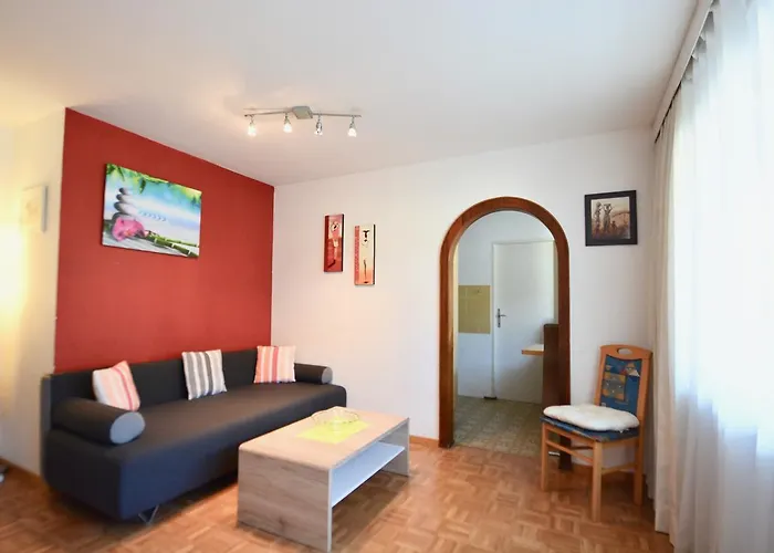 Low Budget Areit Lozano By Ged *